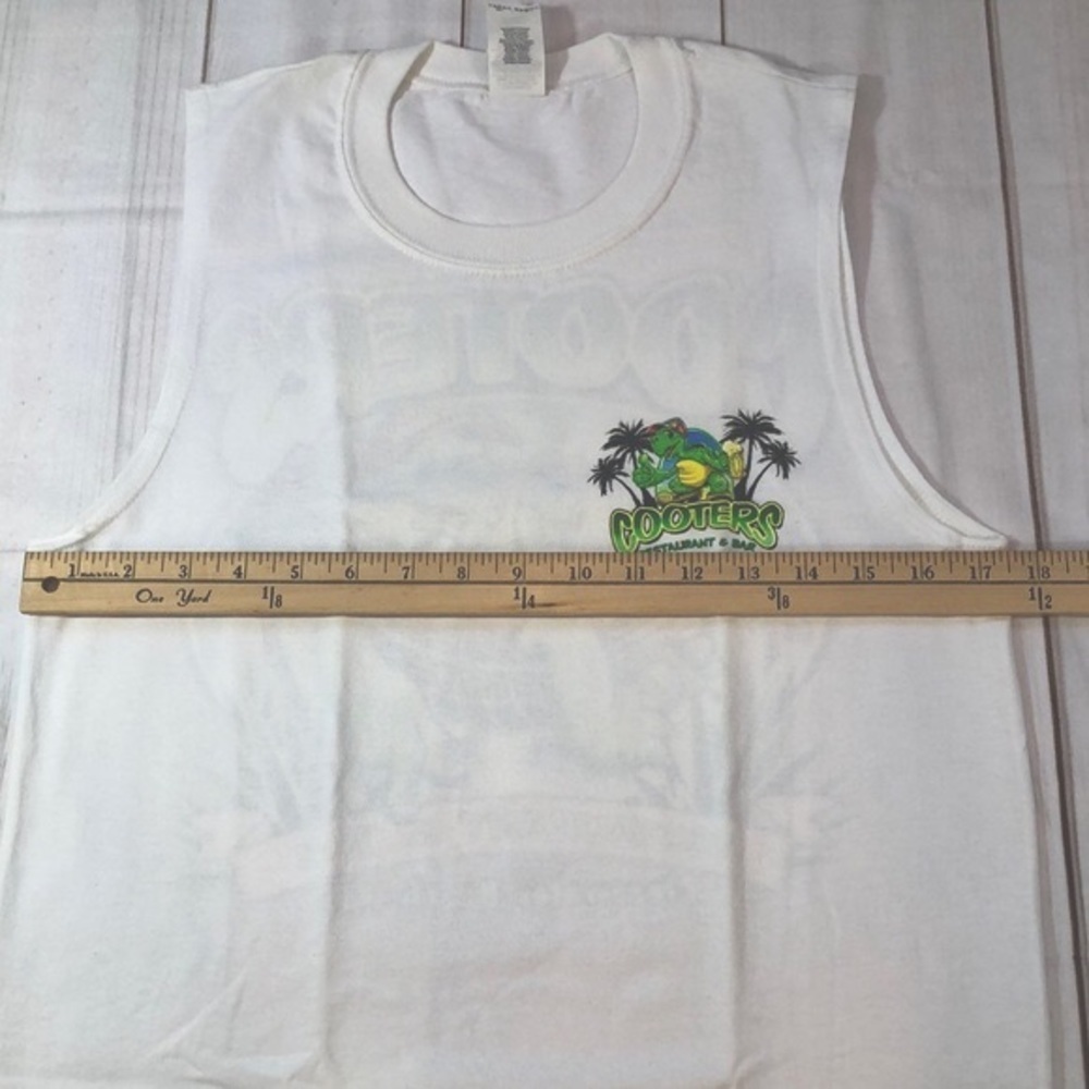 NEW GILDAN ULTRA COTTON GRAPHIC MUSCLE SHIRT 100% COTTON COOTERS BAR MENS SMALL - Picture 5 of 11